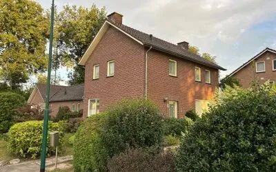 Vrijstaande woning te koop: Van Steenhuijsstraat 37, Oploo Oploo