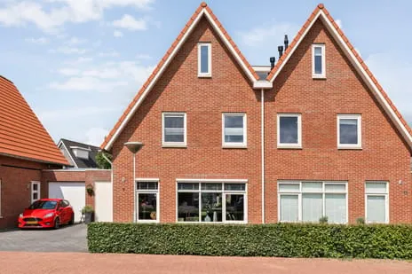Tussenwoning te koop: Van Tuellstraat 9, Hardenberg