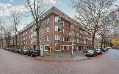 Appartement te koop: Van Tuyll van Serooskerkenweg 1-1, Van Tuyllbuurt Amsterdam