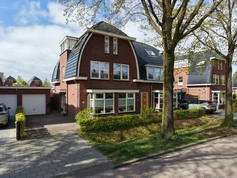 Twee-onder-één-kap te koop: Van Tuyllstraat 56, Lient e.o. Hooglanderveen