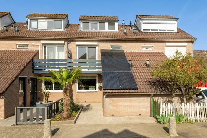 Tussenwoning te koop: Van Vianenhof 12, Jaarsveld Jaarsveld