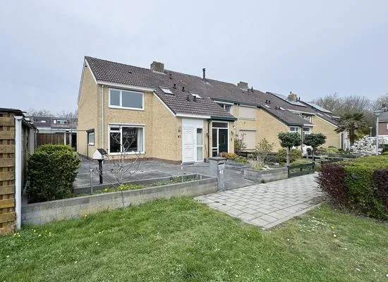 Hoekwoning te koop: Van Vlaanderenstraat 41, Klundert Klundert