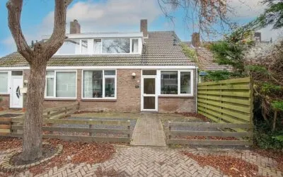 Tussenwoning te koop: van Vosbergenlaan 8, Heemradenbuurt Heerhugowaard