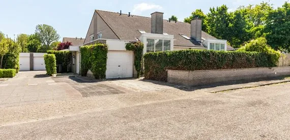 Tussenwoning te huur: Van Warmondlaan 30, Zijlwatering en haven Wassenaar