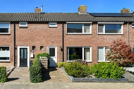 Tussenwoning te koop: Van Weselstraat 7, Hollanderbroek Elst (Ge)
