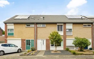 Tussenwoning te koop: van Wisstraat 26, Helden-centrum Helden