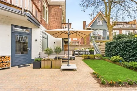 Appartement te koop: Van Zeggelenplein 11, Van Zeggelenbuurt Haarlem