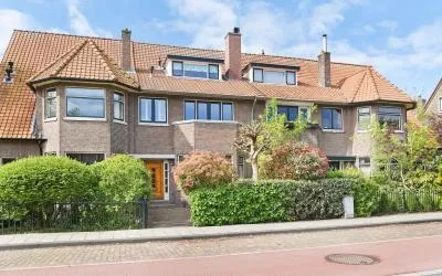 Tussenwoning te huur: Van Zuylen van Nijeveltstraat 67, De Deijl Wassenaar
