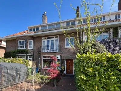 Tussenwoning te koop: Van Zuylen van Nijeveltstraat 86, De Deijl Wassenaar