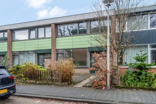 Tussenwoning te koop: Vanenburg 118, De Burgen Ede
