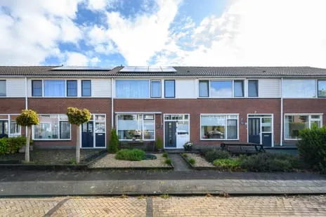 Tussenwoning te koop: Vangstraat 16, Wolvega-Vogelbuurt Wolvega