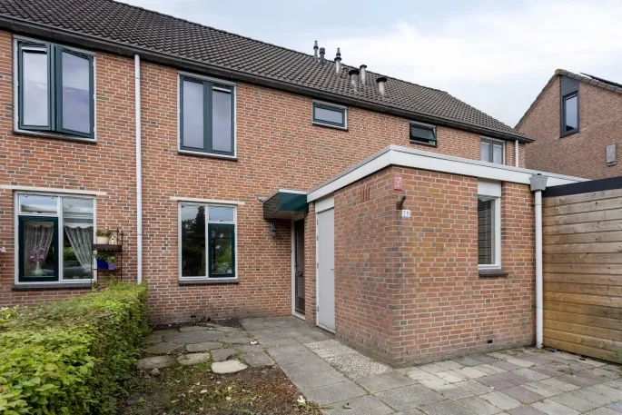 Tussenwoning te koop: Varenkampen 28, De Kampen/De Essen Assen