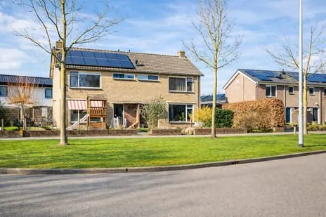 Twee-onder-één-kap te koop: Varenlaan 98, Ermelo - Oost Ermelo