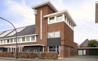 Hoekwoning te koop: Varsseveldstraat 145, Koolhoven Noord Tilburg