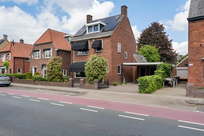Vrijstaande woning te koop: Varviksingel 144, Getfert Enschede