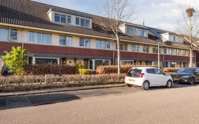 Tussenwoning te koop: Vasalisstraat 44, Literatuurwijk Midden-west Almere