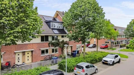 Tussenwoning te koop: Vasalisstraat 80, Literatuurwijk Midden-west Almere