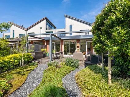 Terraced house for sale: Vecht 145, Esse Hoog Nieuwerkerk A/D Ijssel