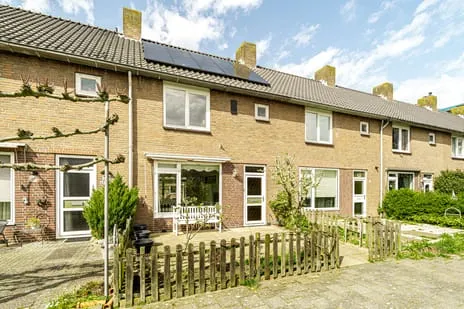 Tussenwoning te koop: Vechtstraat 21, Zwaansmeer Beverwijk