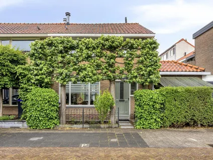 Hoekwoning te koop: Vechtstraat 3, Amerstraat en omgeving Dordrecht