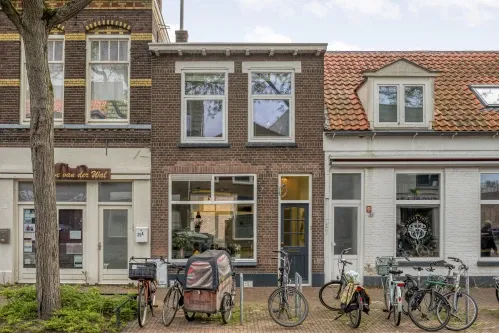 Tussenwoning te koop: Vechtstraat 37, Bagijneweide Zwolle