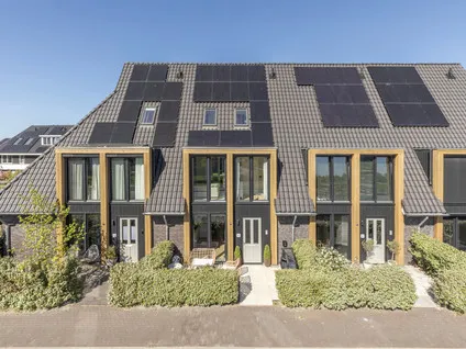Tussenwoning te koop: Vechtstroomlaan 8, Waterrijk Weesp