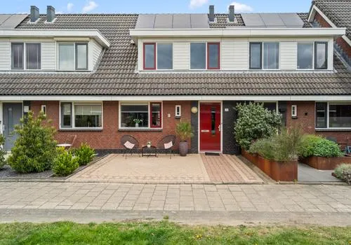 Tussenwoning te koop: Vedergras 11, Grassen Houten