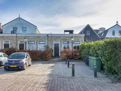 Tussenwoning te koop: Veemarktplein 9, Stationsbuurt Sneek