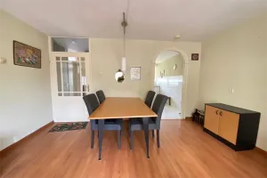 Home for rent: Veenbes, Leedewijk-Noord Leiden