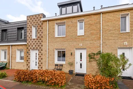 Tussenwoning te koop: Veenbesstraat 13, De Bongerd Amsterdam