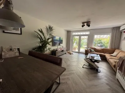 Tussenwoning te koop: Veenenburg 41, Hoevenbuurt Gouda