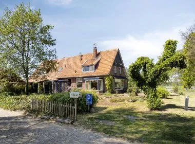 Twee-onder-één-kap te koop: Veenhuisweg 3, Verspreide huizen Corle en omgeving Winterswijk Corle