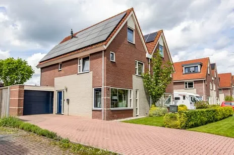 Twee-onder-één-kap te koop: Veenmoslaan 7, Parklaan west Nieuw-Buinen