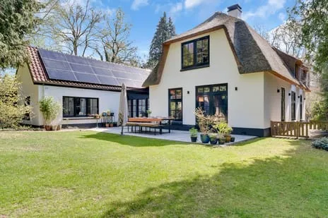 Vrijstaande woning te koop: Veenwal 3, Villapark Hattem