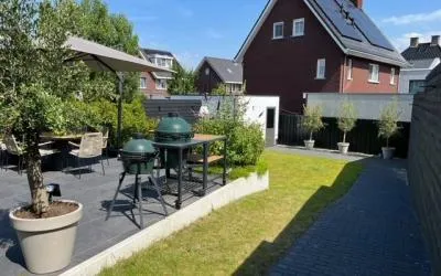 Twee-onder-één-kap te huur: Veenweg 184, De Vissen 'S-Gravenhage