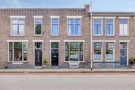 Tussenwoning te koop: Veenweg 56, Rielerweg-West Deventer