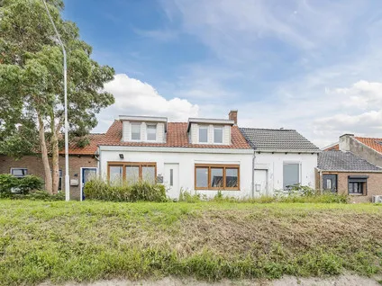 Tussenwoning te koop: Veer 44, Buitengebied Zaamslag Zaamslag