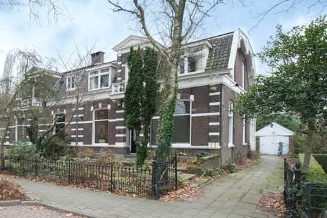 Twee-onder-één-kap te huur: Veerallee 56, Veerallee Zwolle