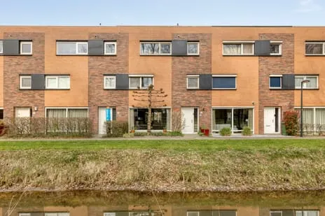 Tussenwoning te koop: Veerispad 25, Deventer