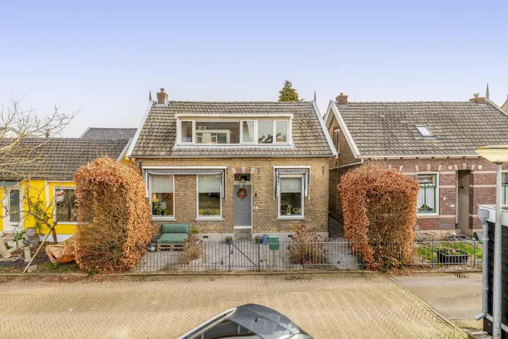 Twee-onder-één-kap te koop: Veerpad 4, Boveneind Krimpen Aan Den Ijssel