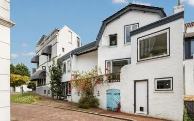 Tussenwoning te koop: Veersedijk 4, Hendrik-Ido-Ambacht