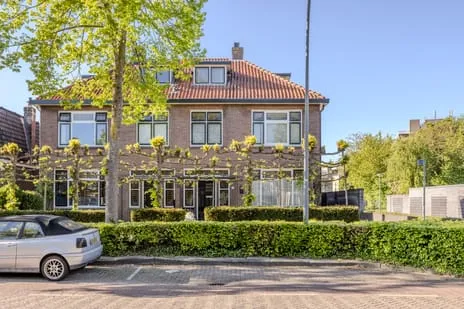 Twee-onder-één-kap te koop: Veerseweg 37, Molenbuurt Oosterhout (Nb)