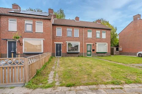 Tussenwoning te koop: Veerstraat 43, Oude Pekela Oude Pekela