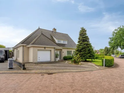 Vrijstaande woning te koop: Veertels 6, Bedrijventerrein Riel Riel