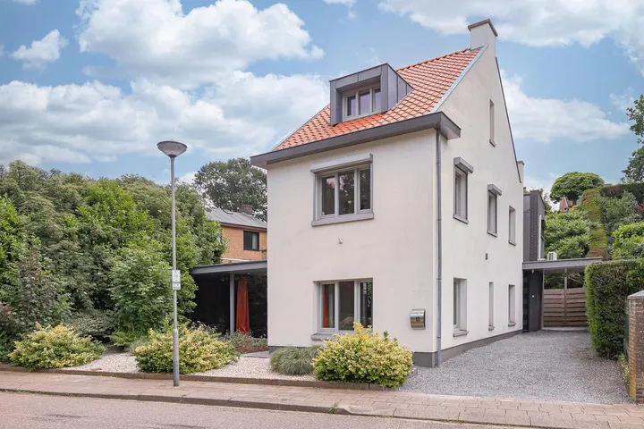 Vrijstaande woning te koop: Veerweg 18, Berg Urmond