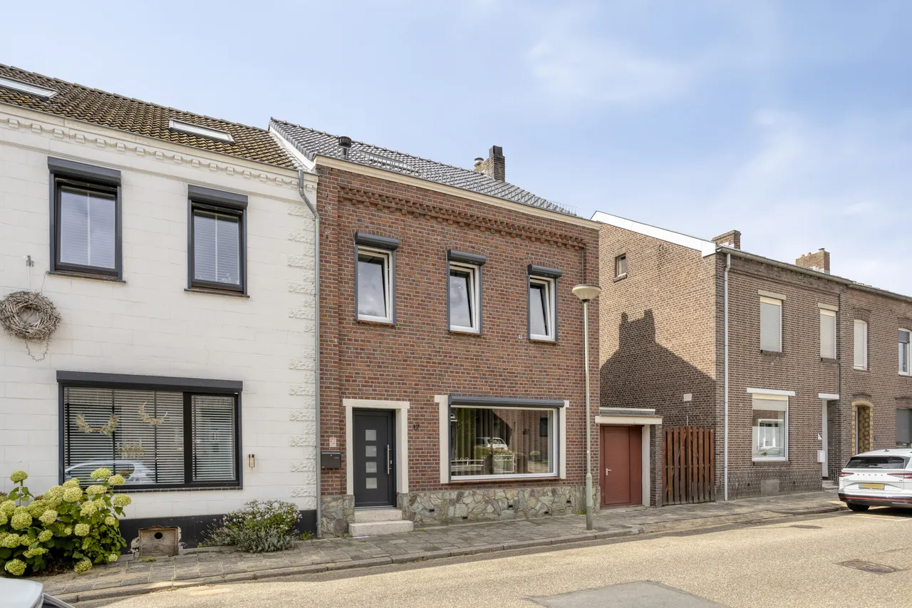 Twee-onder-één-kap te koop: Veeweg 17, Landgraaf