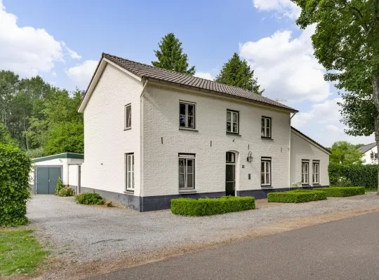 Detached house for sale: Veeweg 18, Meerssen Meerssen