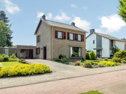 Detached house for sale: Veldekelaan 45, Beek Beek