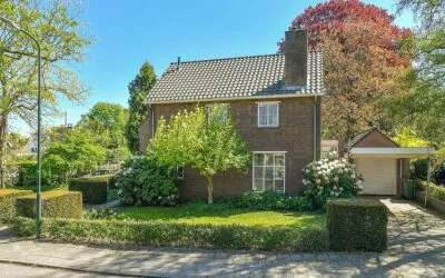 Twee-onder-één-kap te koop: Veldheimweg 2, Onder de Bomen Renkum