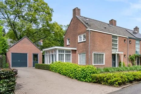 Twee-onder-één-kap te koop: Veldheimweg 3, Onder de Bomen Renkum